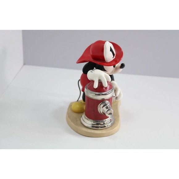 Mickeys Fire Brigade Fireman to the Rescue Mickey Mouse Vintage 88018 - Picture 2 of 6
